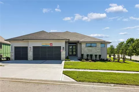 13619 Granada Dr, Leawood, KS 66224