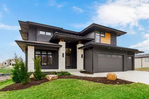 16767 S Fellows St, Olathe, KS 66062