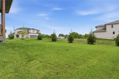 Exterior - 22005 W 99th Ter, Lenexa, KS 66220 photo 6 of 7