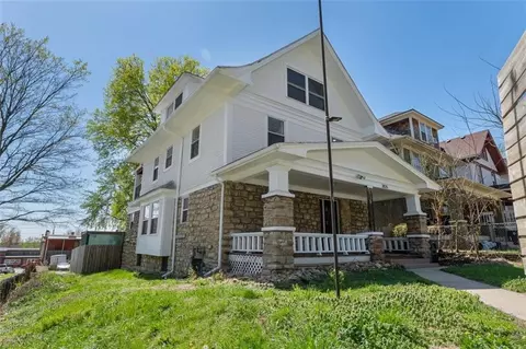 2835 E 8th St, Kansas City, MO 64124