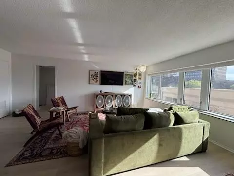 4545 Wornall Rd, Kansas City, MO 64111