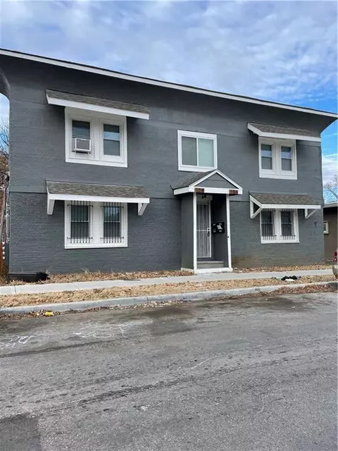 106-108 Bellaire Ave, Kansas City, MO 64123