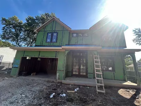 7143 Cedar St, Prairie Village, KS 66208