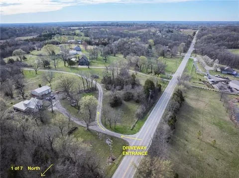 1505 S Buckner Tarsney Rd, Buckner, MO 64016 photo 7