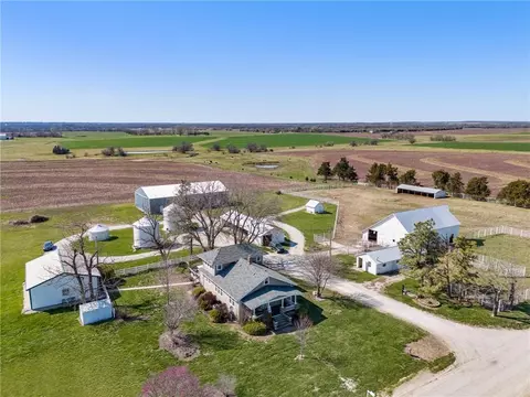 22590 Edgerton Rd, Edgerton, KS 66021