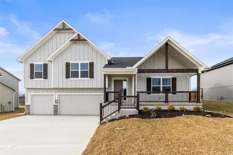 4209 SE Adams Dr, Blue Springs, MO 64014