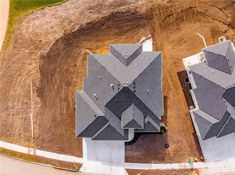 View/Area - 605 Hampstead Dr, Raymore, MO 64083 photo 1 of 5