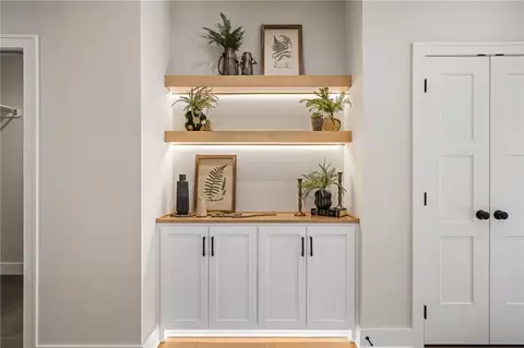 Entry Way - 605 Hampstead Dr, Raymore, MO 64083 photo 6 of 6