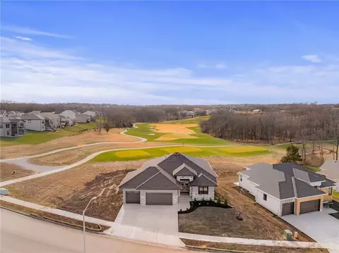 View/Area - 605 Hampstead Dr, Raymore, MO 64083 photo 4 of 5