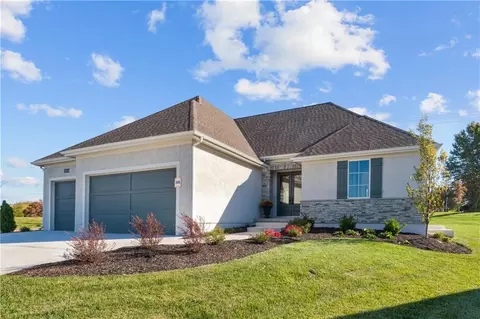 10303 W 151 Ter, Overland Park, KS 66221