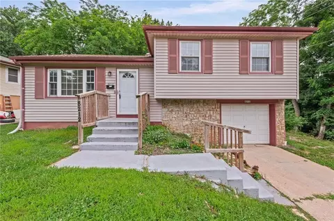 8212 NE 51st St, Kansas City, MO 64119