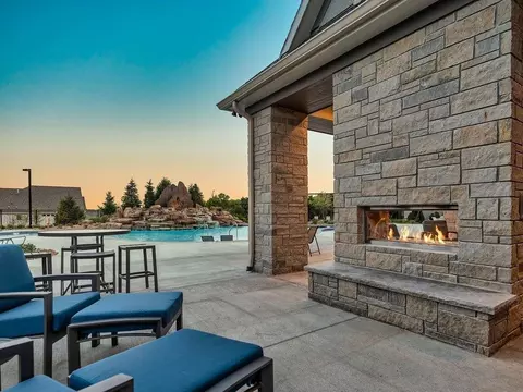Exterior - 9410 Deer Run St, Lenexa, KS 66220 photo 12 of 13