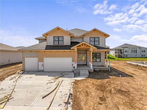 25031 W 141st St, Olathe, KS 66061
