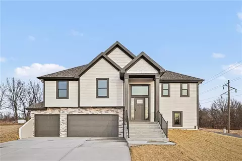 12404 Morgan St, Excelsior Springs, MO 64024