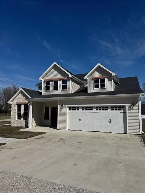 305 N Prairie St, Hamilton, MO 64644