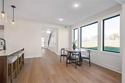 Dining - 9537 Jupiter St, Lenexa, KS 66219 photo 3 of 5