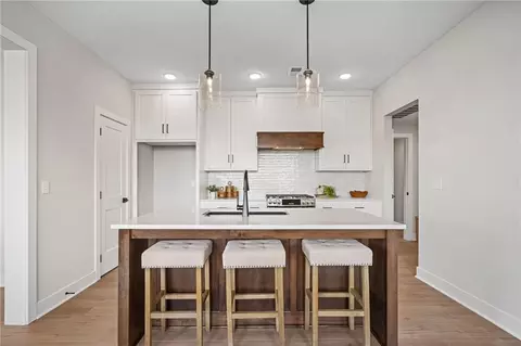 Kitchen - 9537 Jupiter St, Lenexa, KS 66219 photo 2 of 6