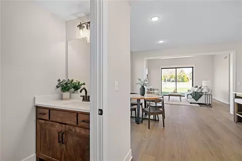 Entry Way - 9537 Jupiter St, Lenexa, KS 66219 photo 6 of 9