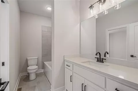 Bath - 9537 Jupiter St, Lenexa, KS 66219 photo 4 of 5
