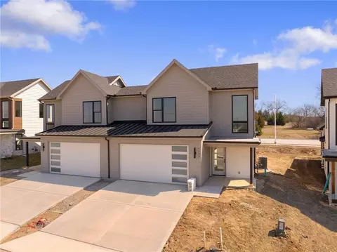 9553 Jupiter St, Lenexa, KS 66219