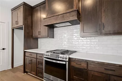 Kitchen - 9565 Jupiter St, Lenexa, KS 66219 photo 4 of 5