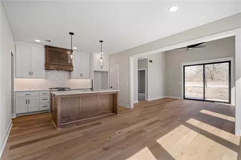 Living - 9567 Jupiter St, Lenexa, KS 66219 photo 1 of 5