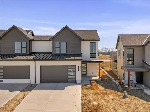 Exterior - 9567 Jupiter St, Lenexa, KS 66219 photo 2 of 3