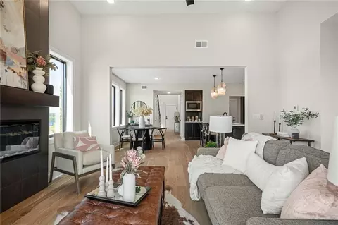 Living - 9595 Jupiter St, Lenexa, KS 66219 photo 6 of 7