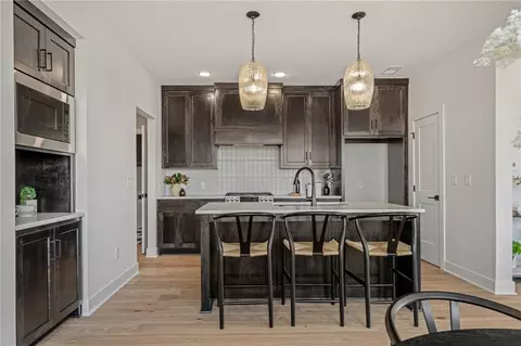 Kitchen - 9595 Jupiter St, Lenexa, KS 66219 photo 2 of 8