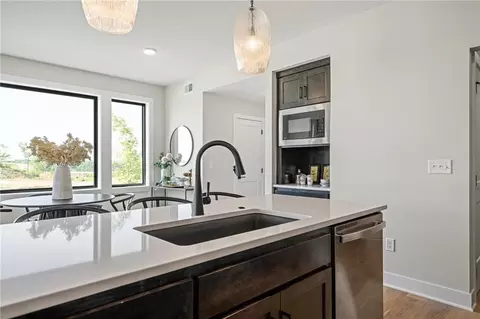 Kitchen - 9595 Jupiter St, Lenexa, KS 66219 photo 7 of 8