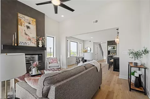 Living - 9595 Jupiter St, Lenexa, KS 66219 photo 4 of 7