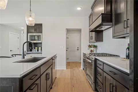 Kitchen - 9595 Jupiter St, Lenexa, KS 66219 photo 8 of 8