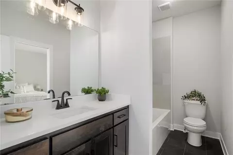 Bath - 9595 Jupiter St, Lenexa, KS 66219 photo 4 of 5