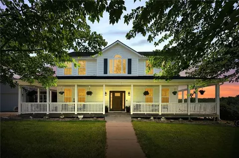 7305 S Arnett Rd, Grain Valley, MO 64029