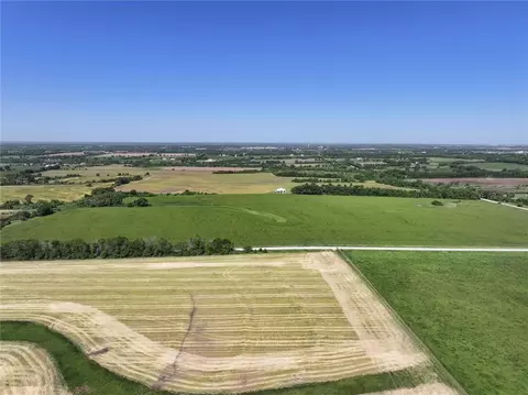 207 Th Lackman Rd, Spring Hill, KS 66013 photo 10