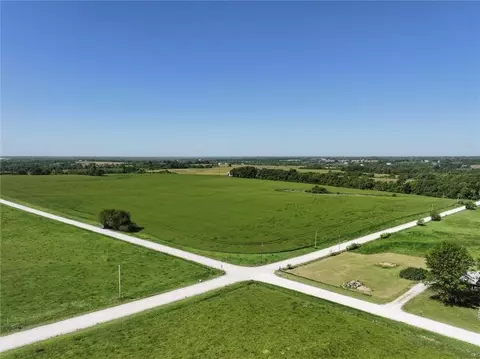 207 Th Lackman Rd, Spring Hill, KS 66013 photo 13