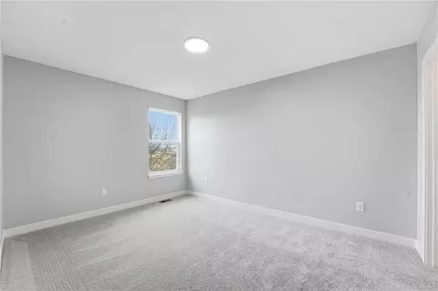 Bedroom - 706 Glenn Cir, Raymore, MO 64083 photo 5 of 10
