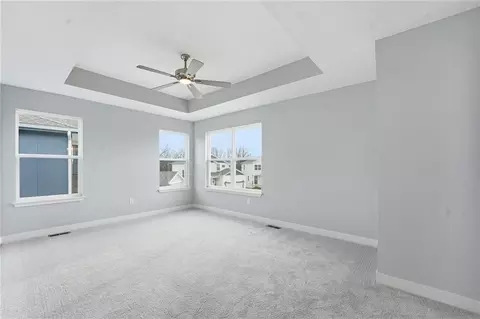 Bedroom - 706 Glenn Cir, Raymore, MO 64083 photo 9 of 10
