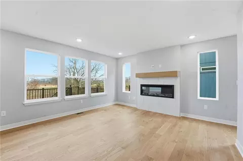 Living - 706 Glenn Cir, Raymore, MO 64083 photo 2 of 5
