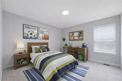 Bedroom - 706 Glenn Cir, Raymore, MO 64083 photo 3 of 10