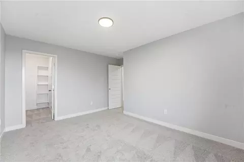 Bedroom - 706 Glenn Cir, Raymore, MO 64083 photo 6 of 10