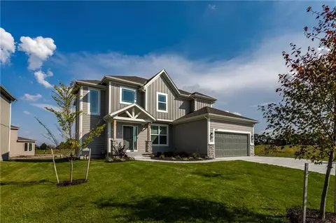 16977 S Mahaffie St, Olathe, KS 66062