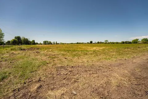 291 St, Harrisonville, MO 64701