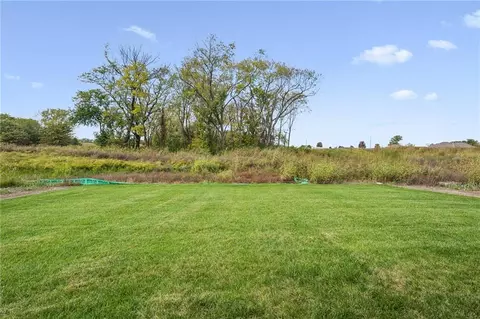 Exterior - 838 Reed Dr, Raymore, MO 64083 photo 3 of 4