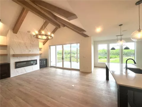 3116 SW Summit View Trl, Lees Summit, MO 64082