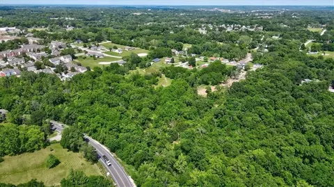 5001 Noland Rd, Kansas City, MO 64136
