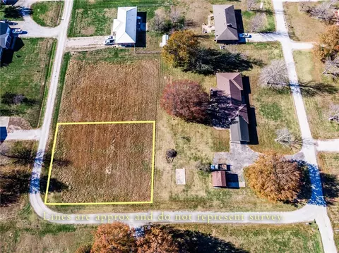 00027 E 975 Ter, Pleasanton, KS 66075