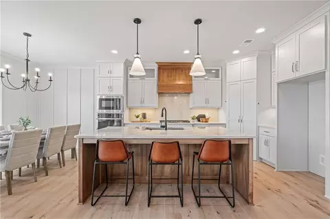 Kitchen - 1401 Kintyre Ct, Raymore, MO 64083 photo 1 of 5