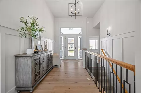Entry Way - 1401 Kintyre Ct, Raymore, MO 64083 photo 2 of 2