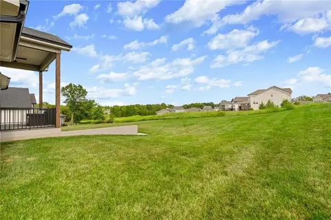 Exterior - 1401 Kintyre Ct, Raymore, MO 64083 photo 16 of 17